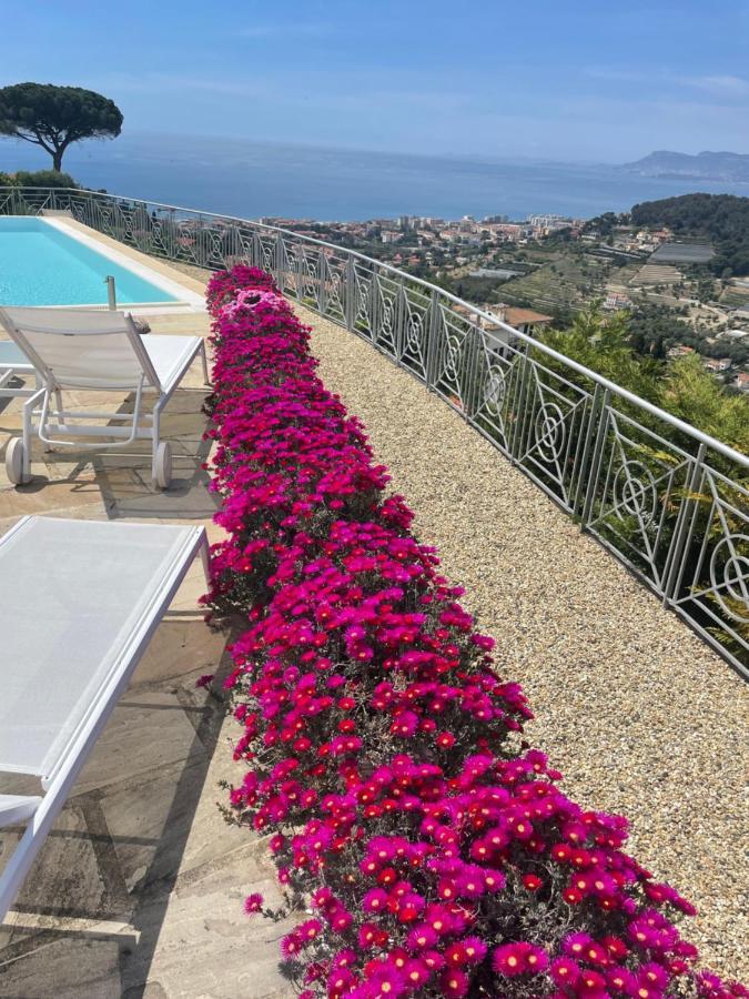 Villa Gaia - Luxury Villa, Pool & Wellness Rooms Bordighera Dış mekan fotoğraf