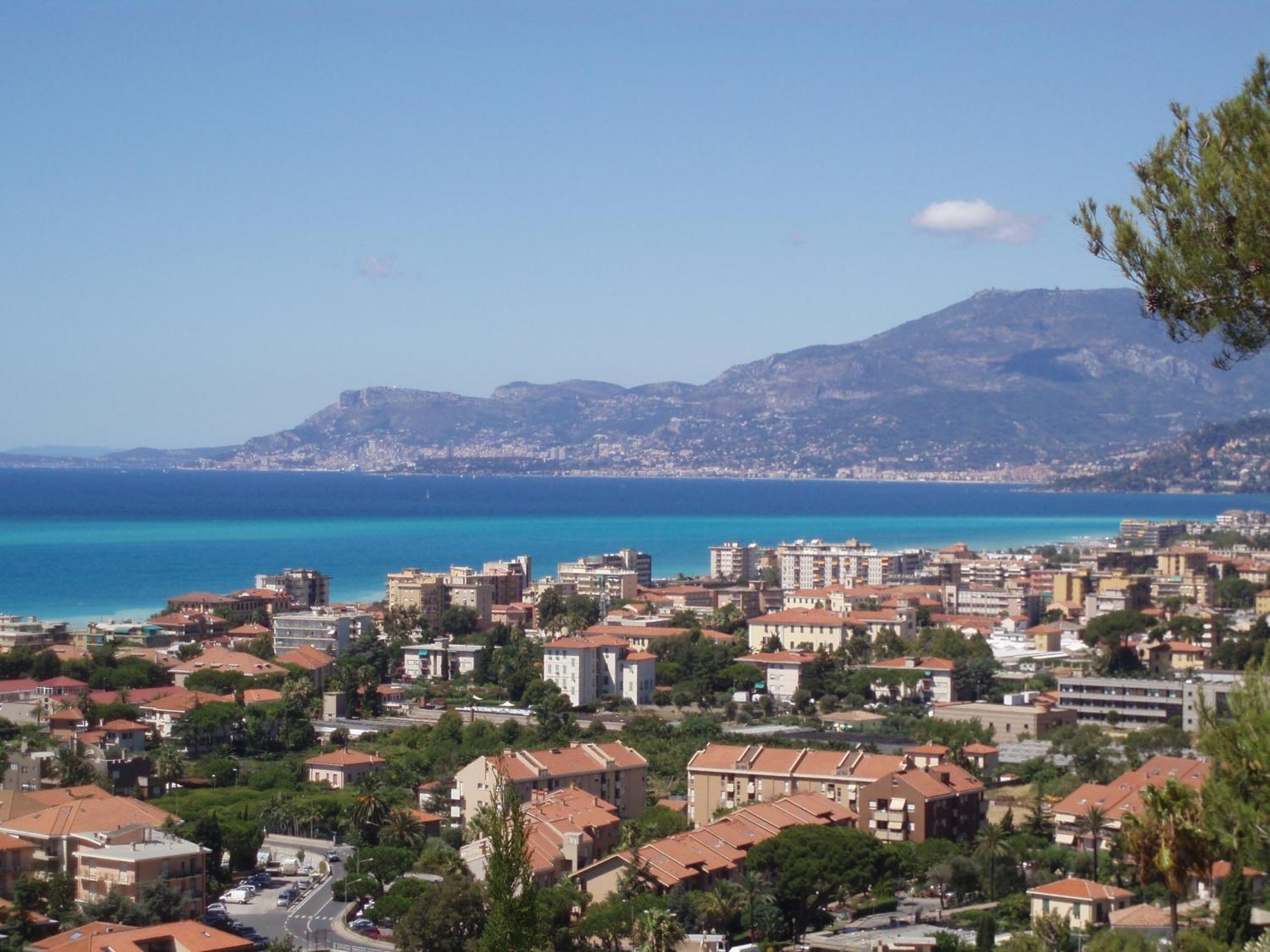 Villa Gaia - Luxury Villa, Pool & Wellness Rooms Bordighera Dış mekan fotoğraf