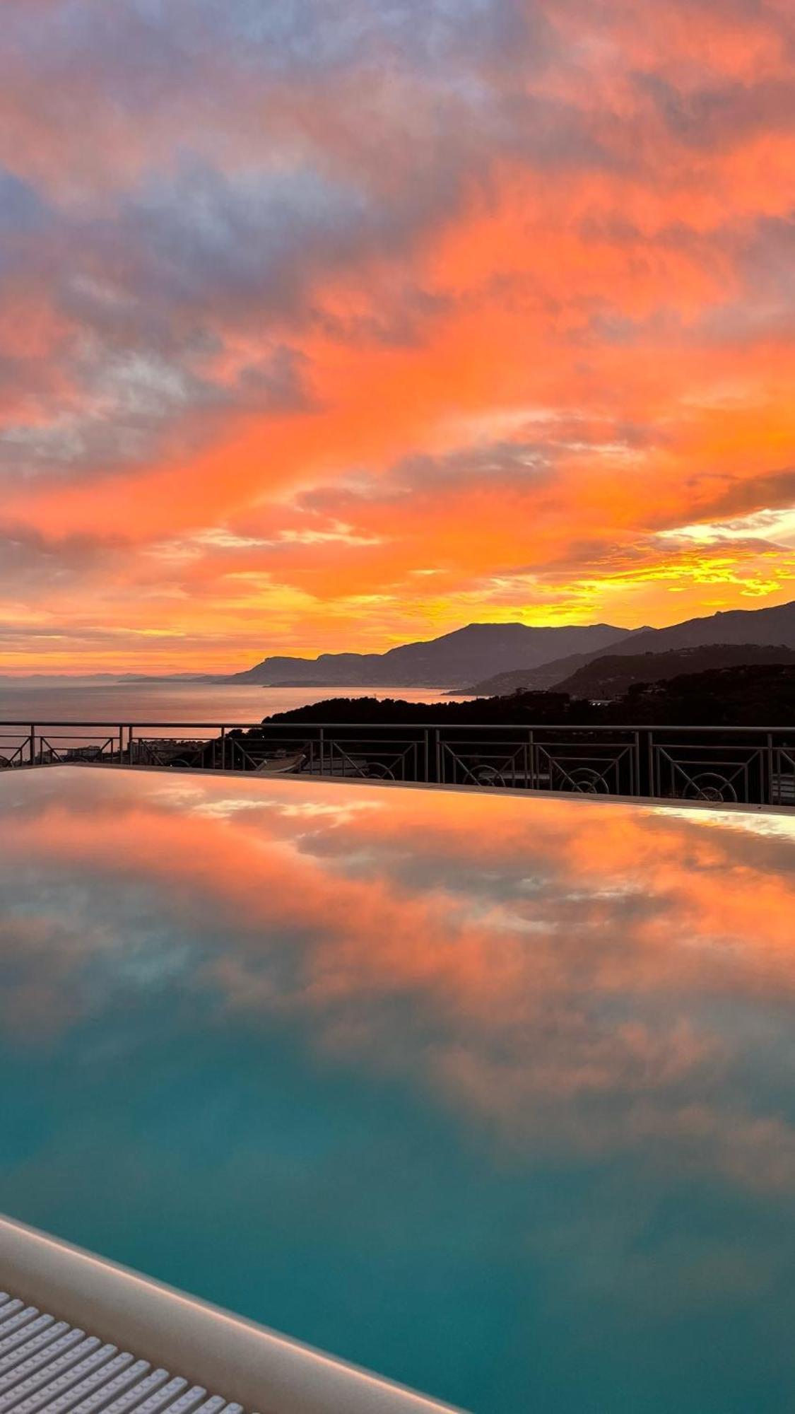 Villa Gaia - Luxury Villa, Pool & Wellness Rooms Bordighera Dış mekan fotoğraf