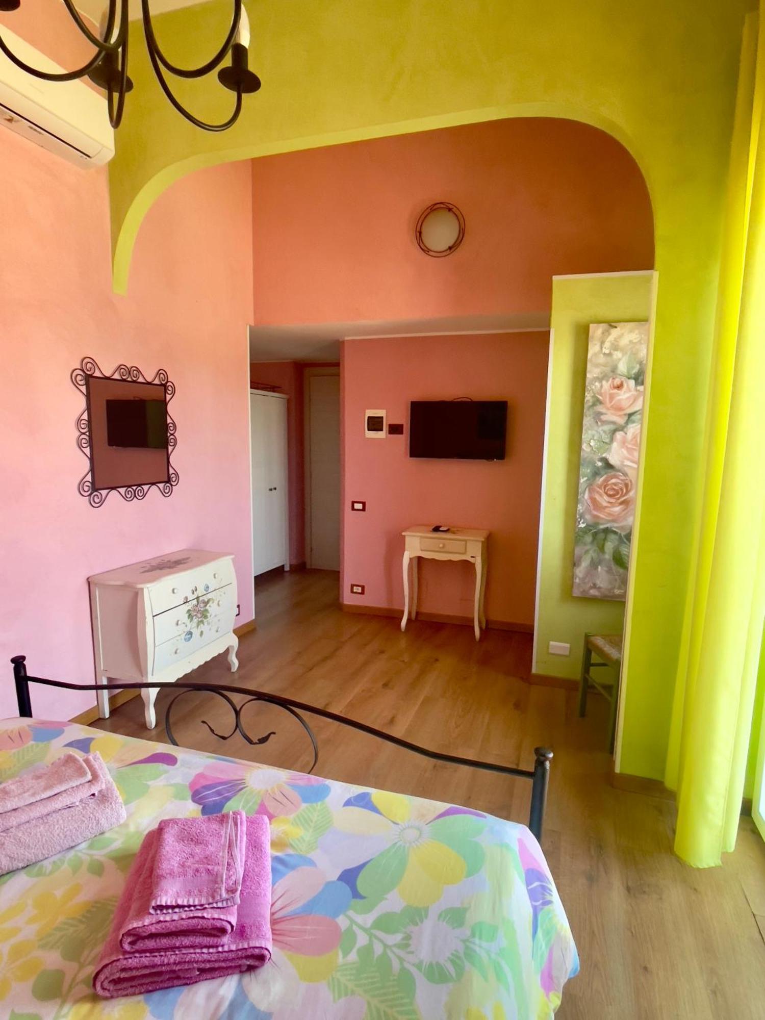 Villa Gaia - Luxury Villa, Pool & Wellness Rooms Bordighera Dış mekan fotoğraf